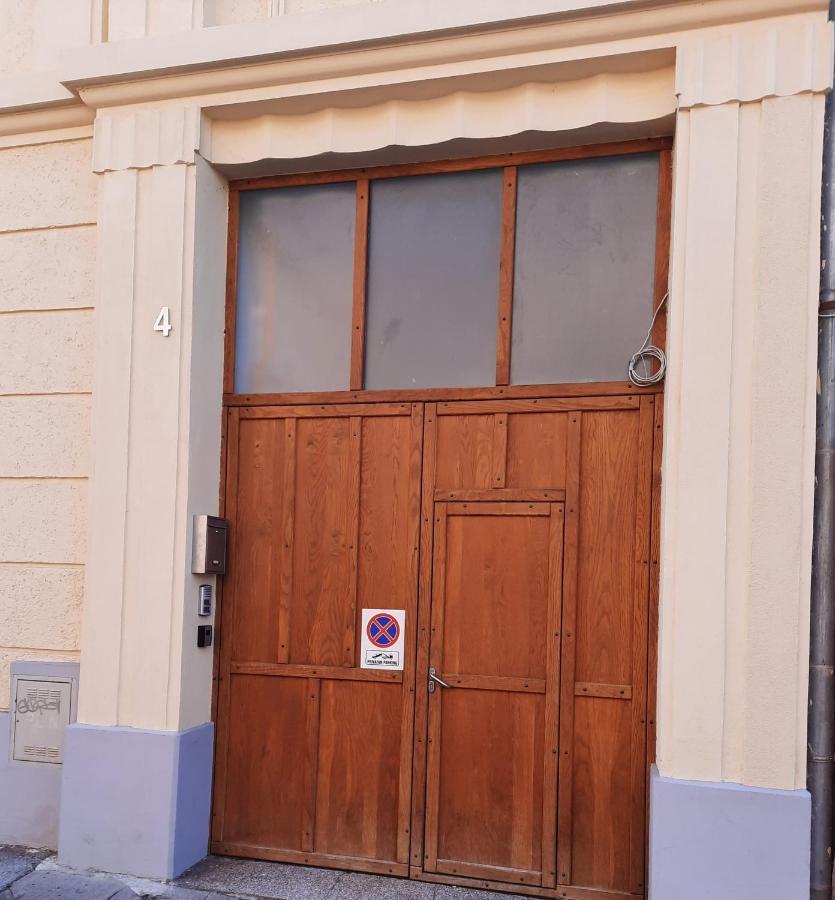 Albert Home Karlovac Zewnętrze zdjęcie